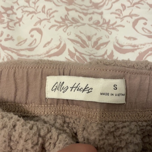 Gilly Hicks fluffy sweatpants size S - Picture 2 of 3